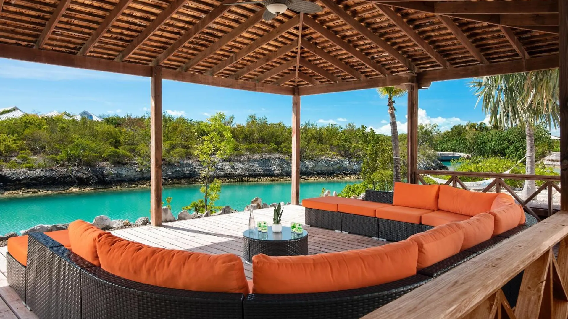 Byculla Villa - Canal Front Long Bay Wyspy Turks i Caicos